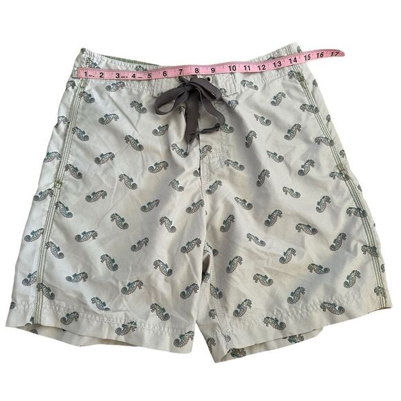Reyn Spooner ~Mens Boardshorts ~ seahorse print ~ size 30 ~very light blue/green - Picture 5 of 8